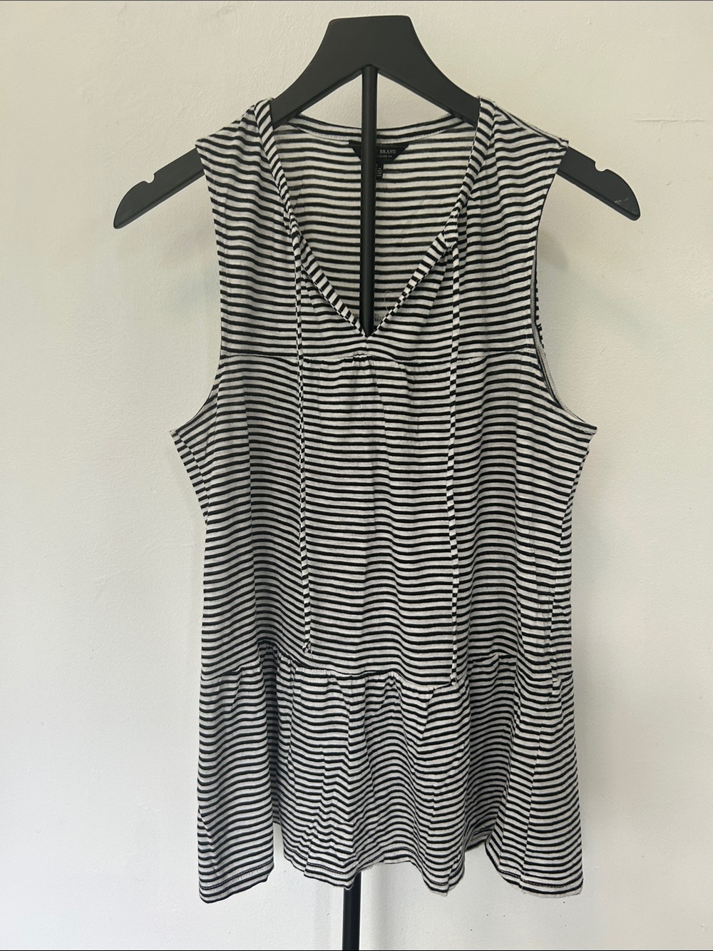 Lucky Brand Black & White Striped Sleeveless V-Neck Top